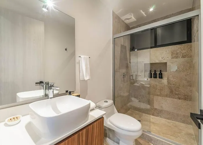 2 Bd With Private Balcony, Rooftop Pool, Gym Holiday home