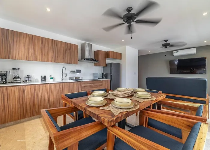 Holiday home 2 Bd With Private Balcony, Rooftop Pool, Gym Tulum