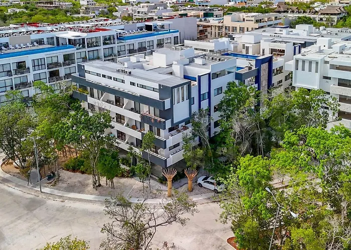 2 Bd With Private Balcony, Rooftop Pool, Gym Holiday home