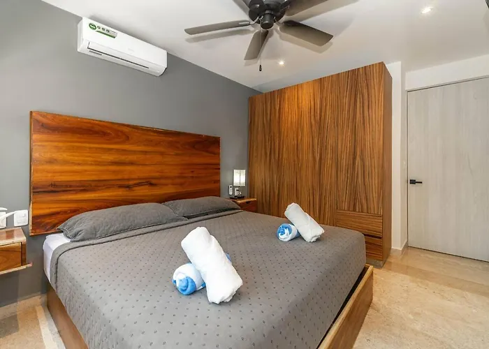 Holiday home 2 Bd With Private Balcony, Rooftop Pool, Gym Tulum