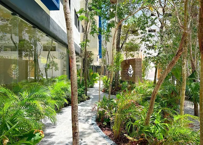 Holiday home 2 Bd With Private Balcony, Rooftop Pool, Gym
